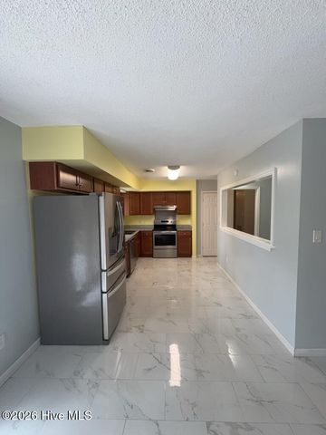 110 Elwood Road, Jacksonville, NC 28546