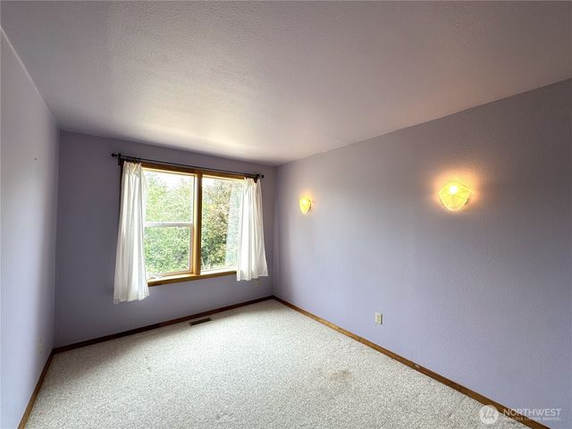 832 Whale Court SW, Ocean Shores, WA 98569