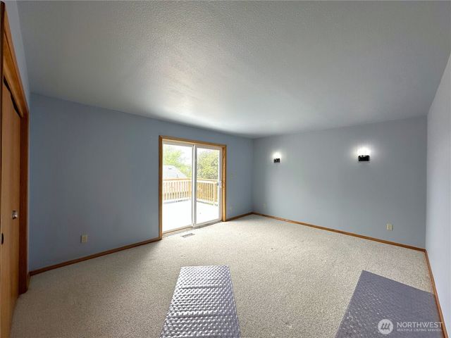 832 Whale Court SW, Ocean Shores, WA 98569