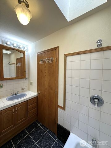 832 Whale Court SW, Ocean Shores, WA 98569