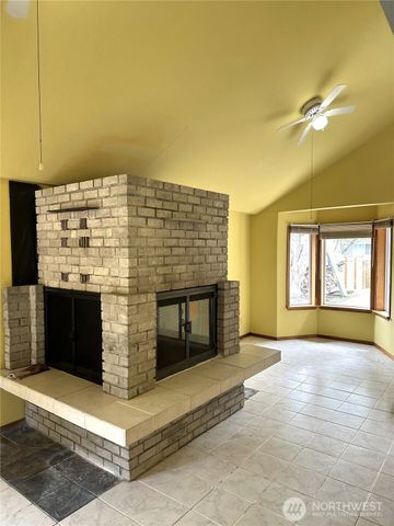 832 Whale Court SW, Ocean Shores, WA 98569