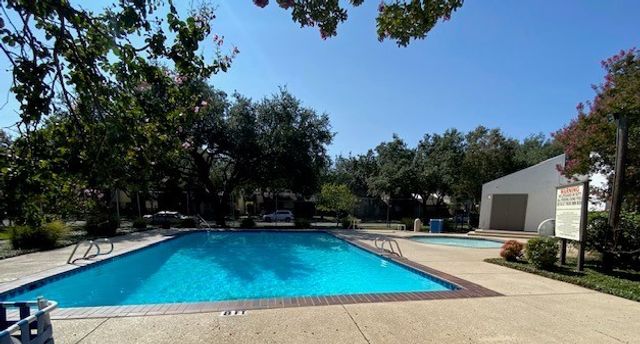 9142 Emberglow Lane, Dallas, TX 75243