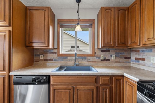6235 146th Street N, Hugo, MN 55038