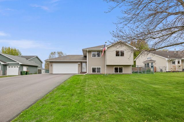 6235 146th Street N, Hugo, MN 55038