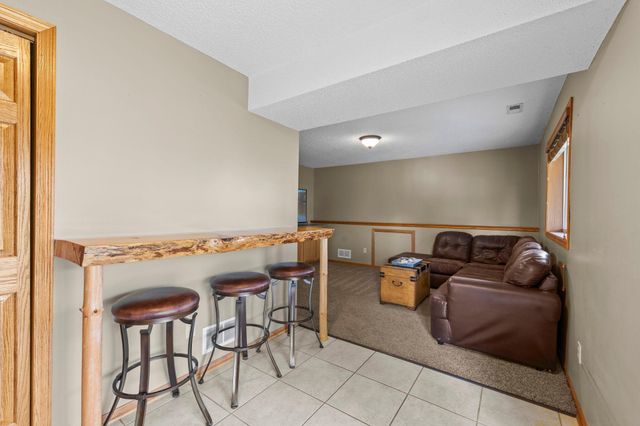 6235 146th Street N, Hugo, MN 55038