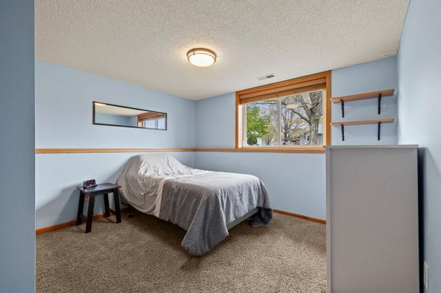6235 146th Street N, Hugo, MN 55038