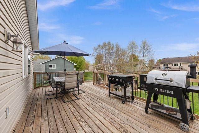 6235 146th Street N, Hugo, MN 55038