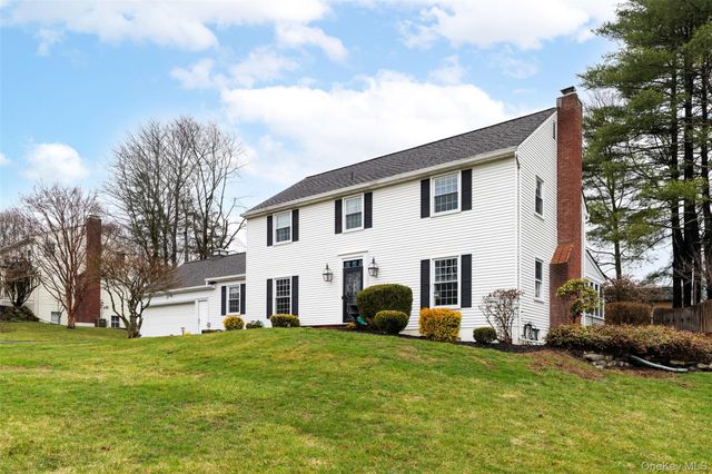 44 Thornwood Drive, Poughkeepsie, NY 12603