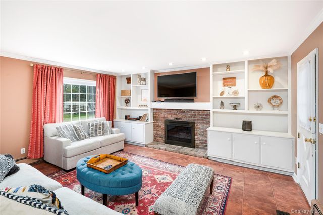 44 Thornwood Drive, Poughkeepsie, NY 12603