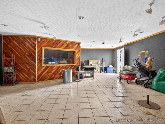 396950 W 1300 Road, Dewey, OK 74029