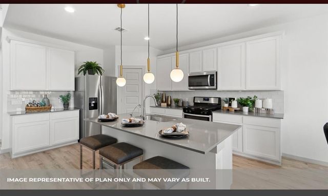 6823 Amber Cliff Lane, Richmond, TX 77469