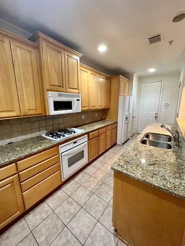 4444 Jardin Street, Irving, TX 75038