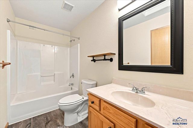1802 SUGAR CREEK PL, Spearfish, SD 57783