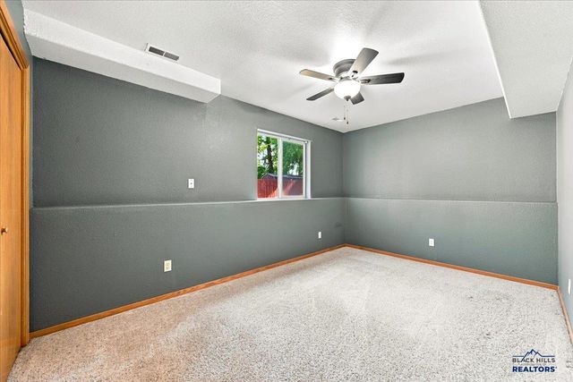 1802 SUGAR CREEK PL, Spearfish, SD 57783