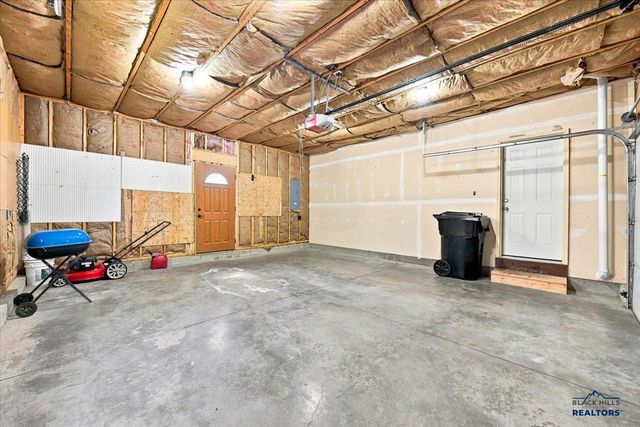 1802 SUGAR CREEK PL, Spearfish, SD 57783