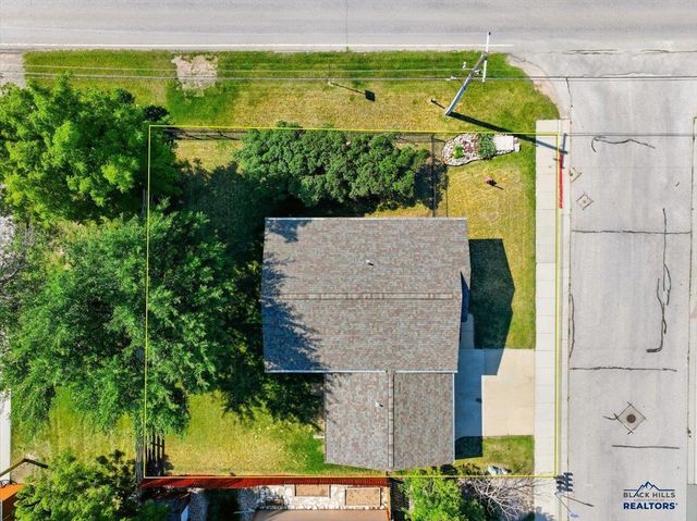 1802 SUGAR CREEK PL, Spearfish, SD 57783