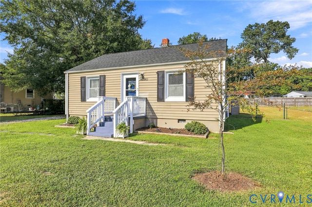 14224 Bermuda Ave, Chester, VA 23836