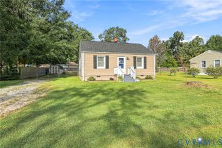 14224 Bermuda Ave, Chester, VA 23836