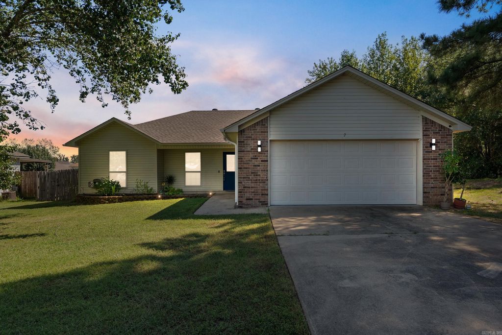 7 Sunshine Lane, Ward, AR 72176