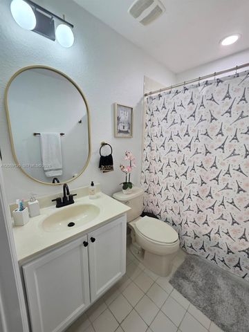 11403 NW 89th Street 111, Doral, FL 33178