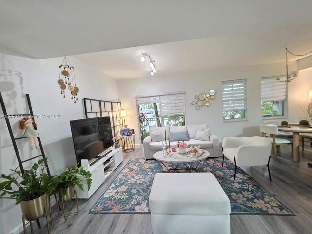 11403 NW 89th Street 111, Doral, FL 33178