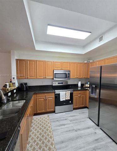 11403 NW 89th Street 111, Doral, FL 33178