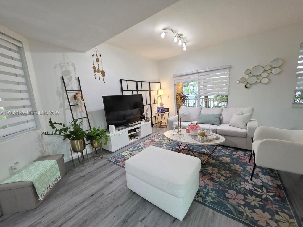 11403 NW 89th Street 111, Doral, FL 33178