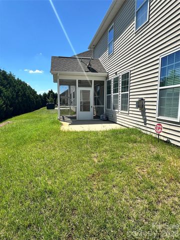 9748 Elgin Moor Road, Charlotte, NC 28278