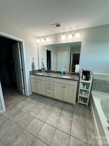 9748 Elgin Moor Road, Charlotte, NC 28278