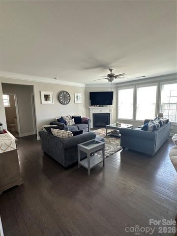 9748 Elgin Moor Road, Charlotte, NC 28278