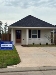 9822 Emerald Stone Way, Conroe, TX 77306