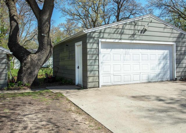 1919 Cypress Ave, Cedar Falls, IA 50613