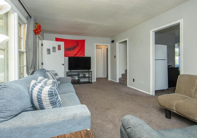 1919 Cypress Ave, Cedar Falls, IA 50613