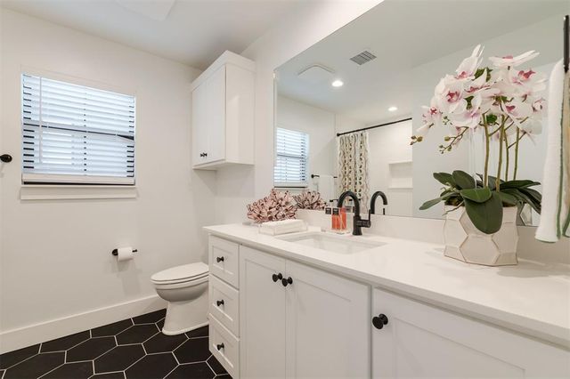 2642 NW 57th Street, Oklahoma City, OK 73112