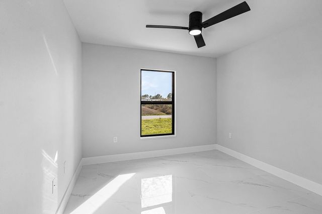 2618 41st Street, Lehigh Acres, FL 33971