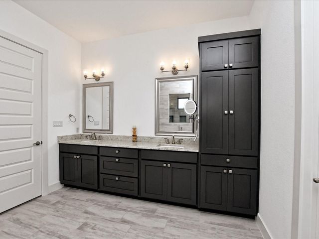 113 Tesoro Perdido CV, Liberty Hill, TX 78642