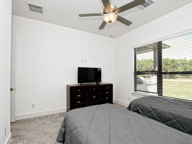 113 Tesoro Perdido CV, Liberty Hill, TX 78642