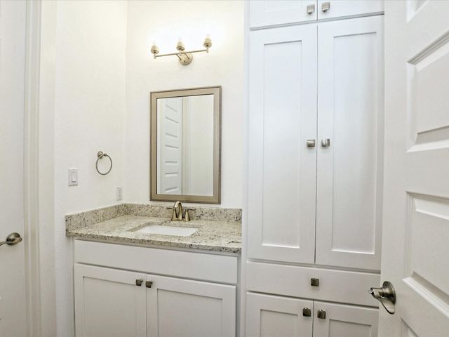 113 Tesoro Perdido CV, Liberty Hill, TX 78642