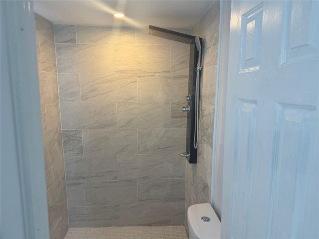 135 BOB THOMAS CIRCLE, Sanford, FL 32771