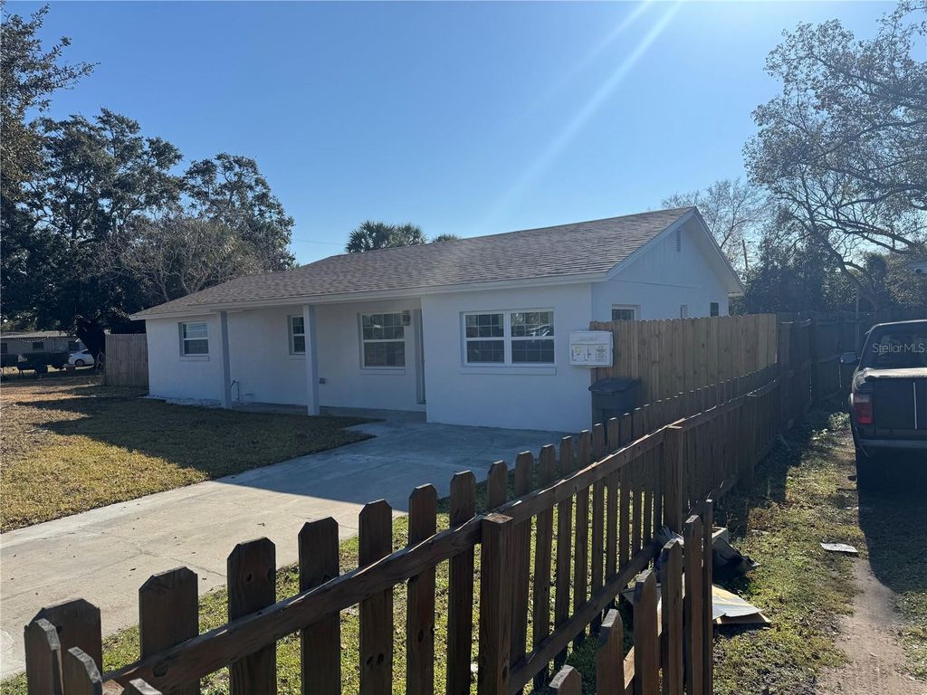 135 BOB THOMAS CIRCLE, Sanford, FL 32771