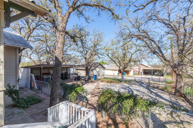 703 E 21st Street, Cisco, TX 76437