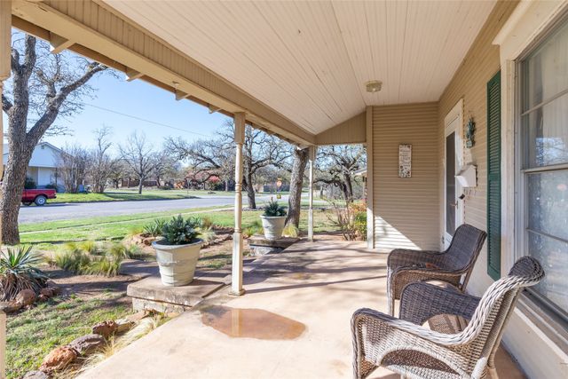 703 E 21st Street, Cisco, TX 76437