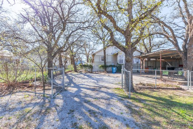 703 E 21st Street, Cisco, TX 76437