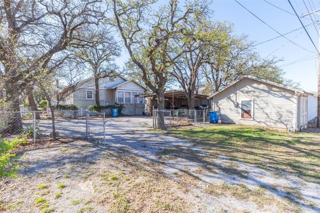 703 E 21st Street, Cisco, TX 76437