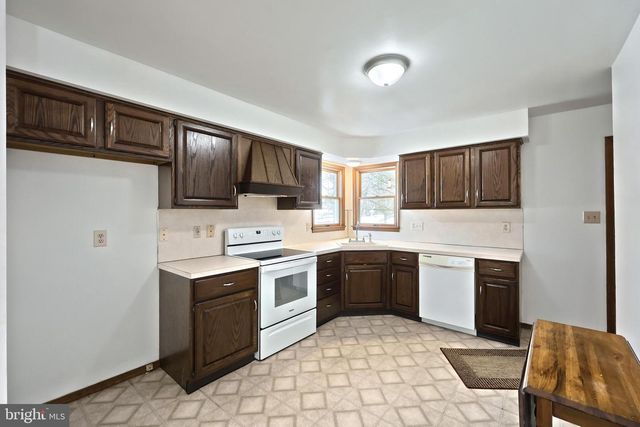 98 SCHOFIELD DR, East Berlin, PA 17316