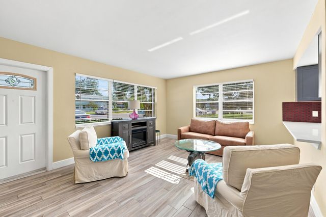 197 Sussex K, West Palm Beach, FL 33417