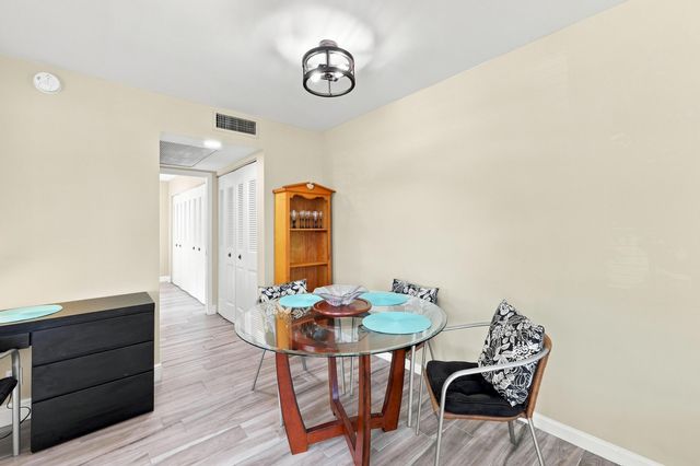 197 Sussex K, West Palm Beach, FL 33417