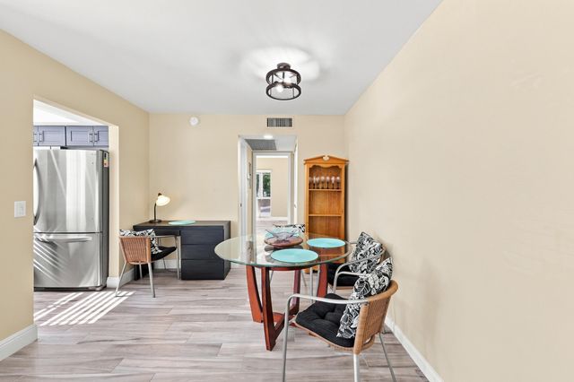 197 Sussex K, West Palm Beach, FL 33417