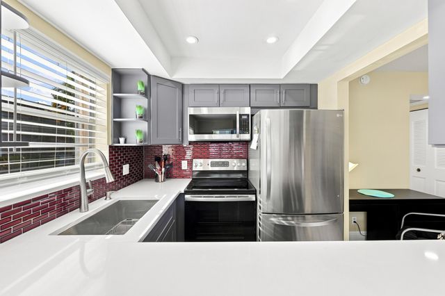 197 Sussex K, West Palm Beach, FL 33417