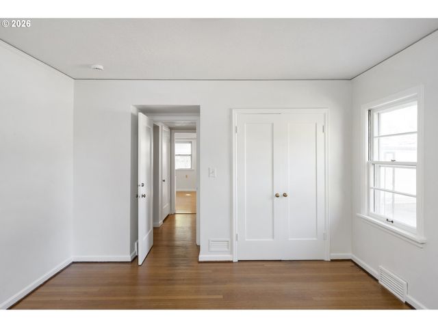 3979 Ne 42ND Ave, Portland, OR 97213
